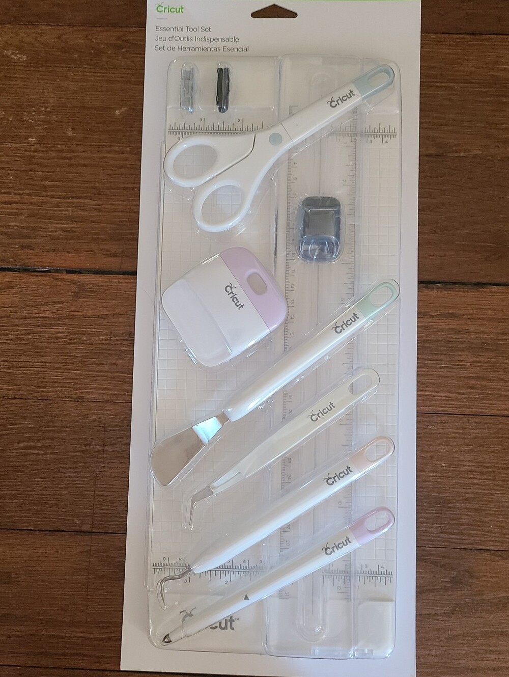 Cricut Essential Tool Set
